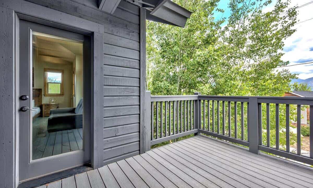 Photo of Patio Balcony in Mountain View Estates