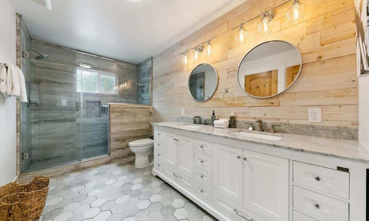 Photo of Bathroom in North Upper Truckee