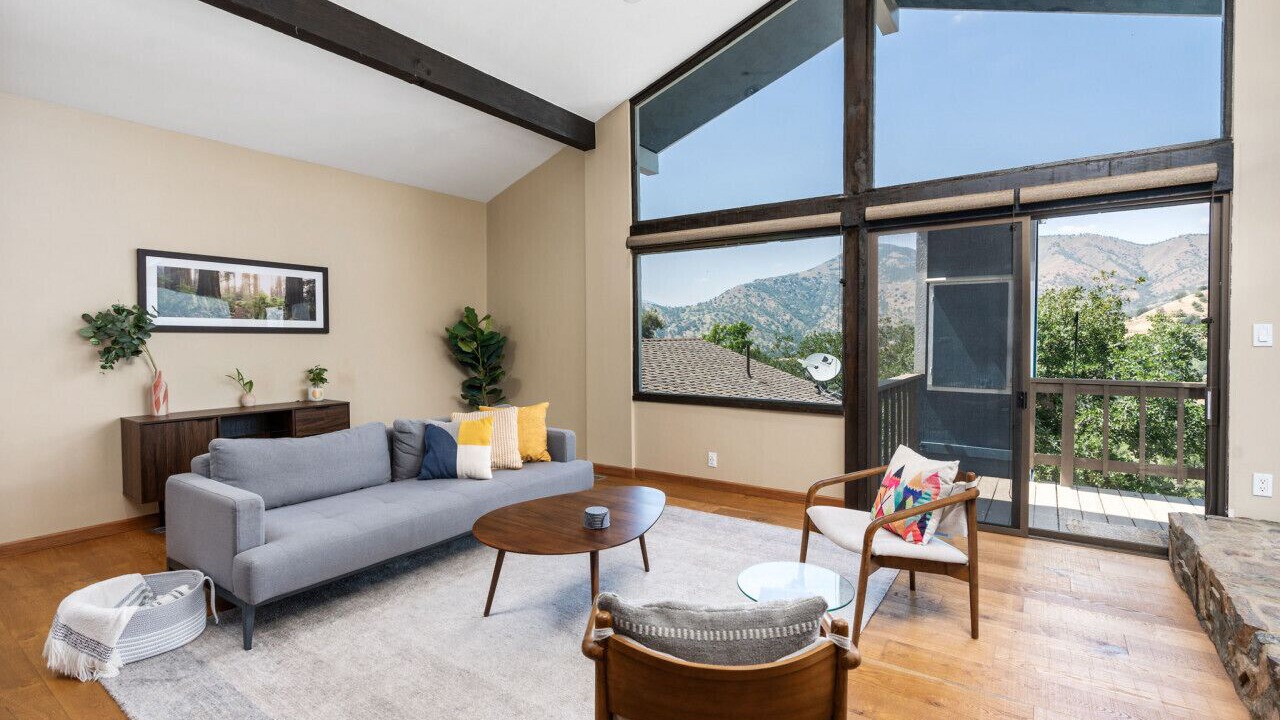 Photo of Livingroom in Three Rivers