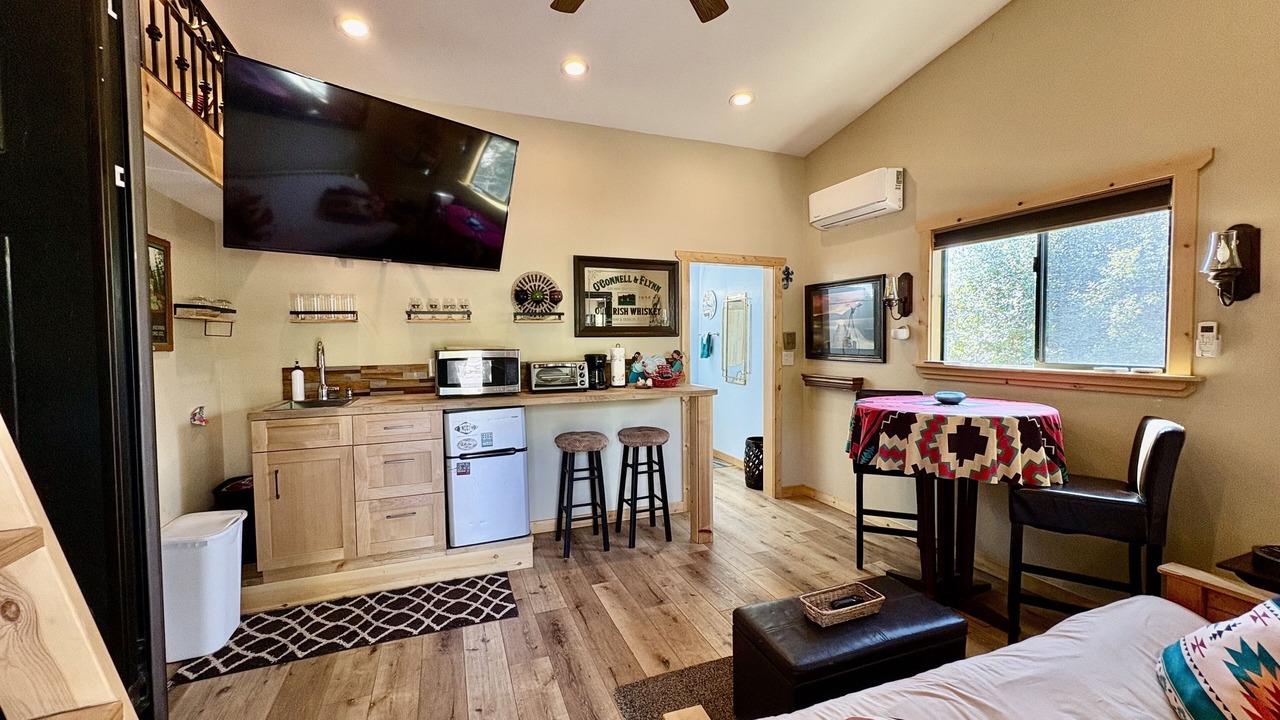 Photo of Bedroom in Wofford Heights