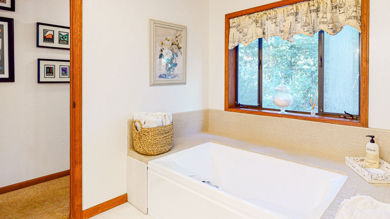 Photo of Bathroom in Cazadero