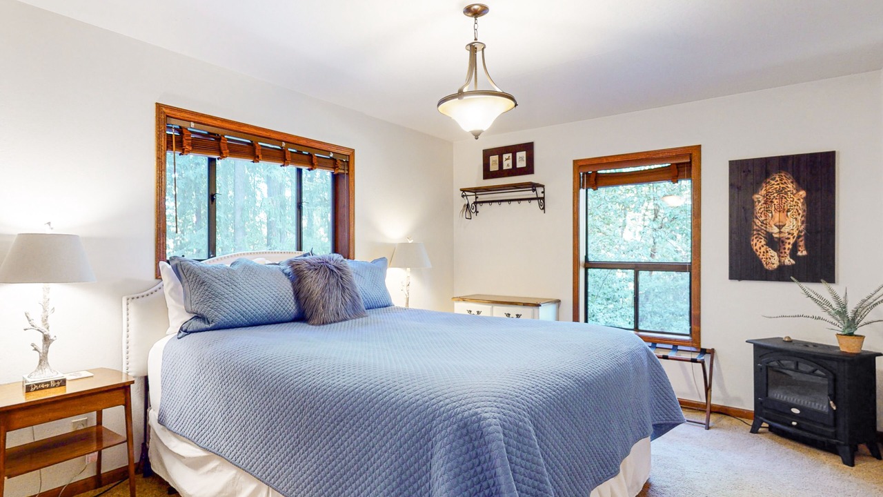 Photo of Bedroom in Cazadero