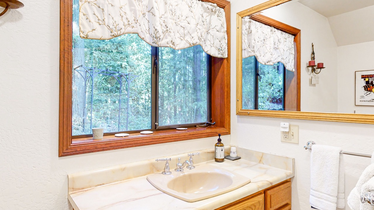 Photo of Bathroom in Cazadero