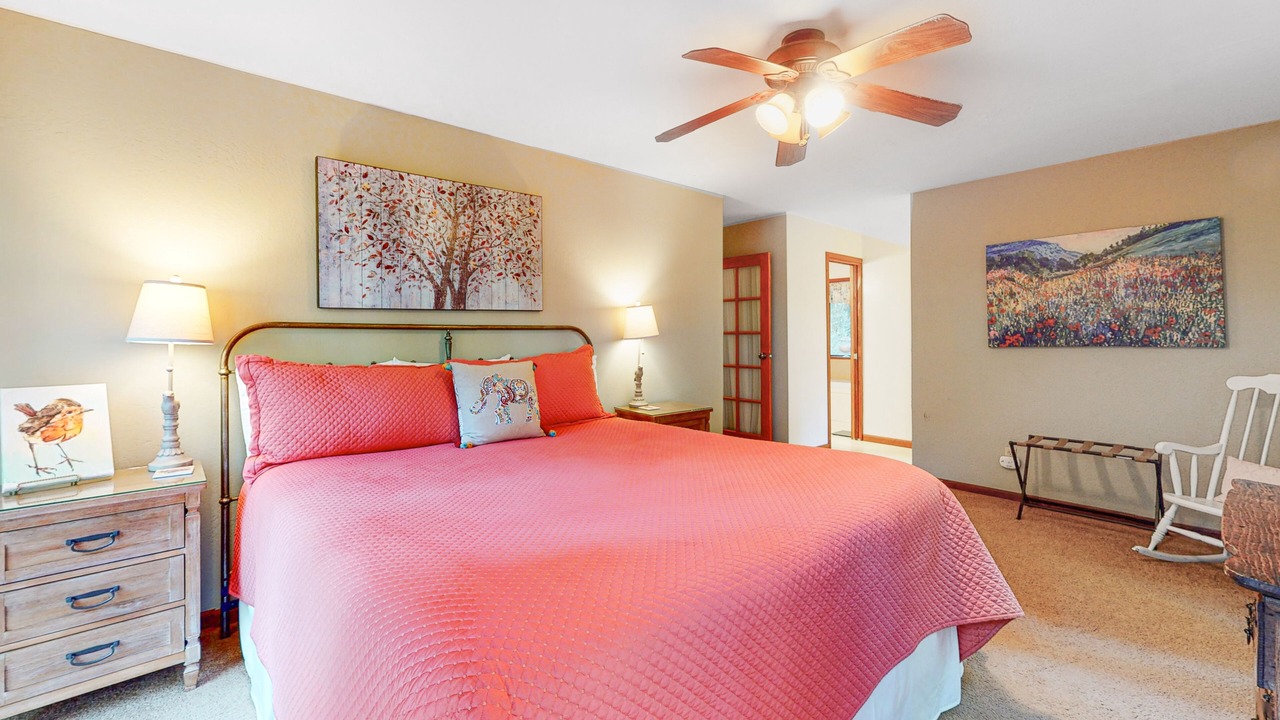 Photo of Bedroom in Cazadero