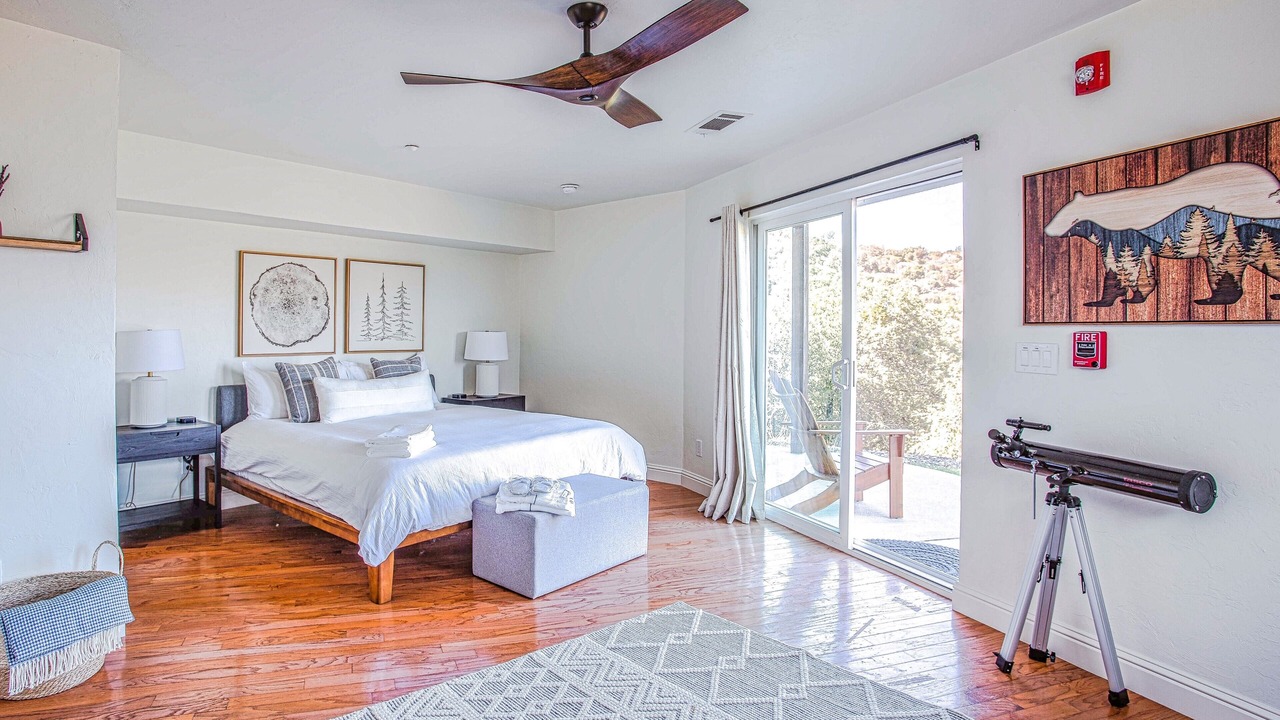Photo of Bedroom in Oakhurst