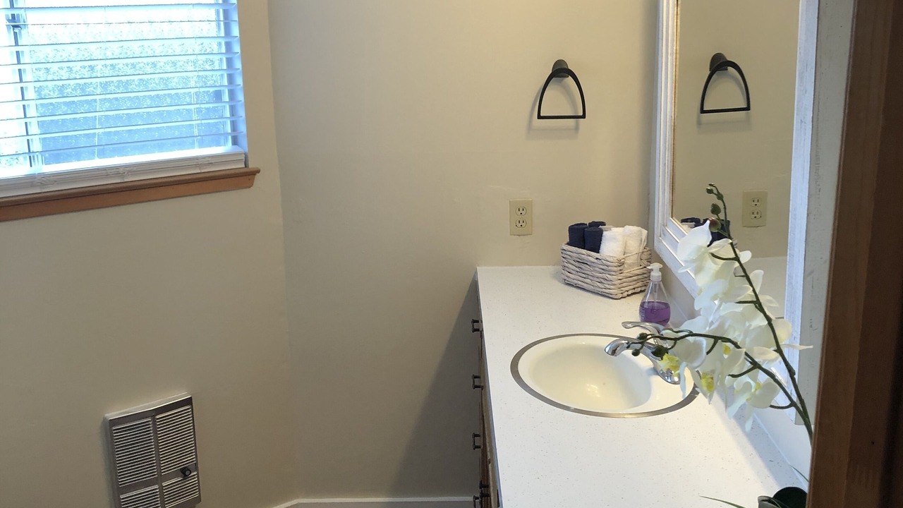 Photo of Bathroom in Cold Springs