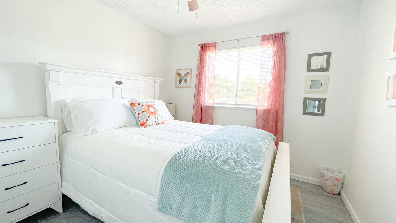 Photo of Bedroom in Coalinga