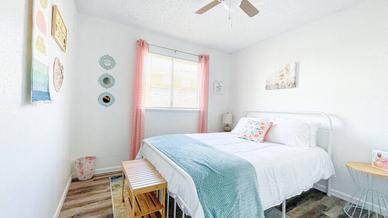 Photo of Bedroom in Coalinga