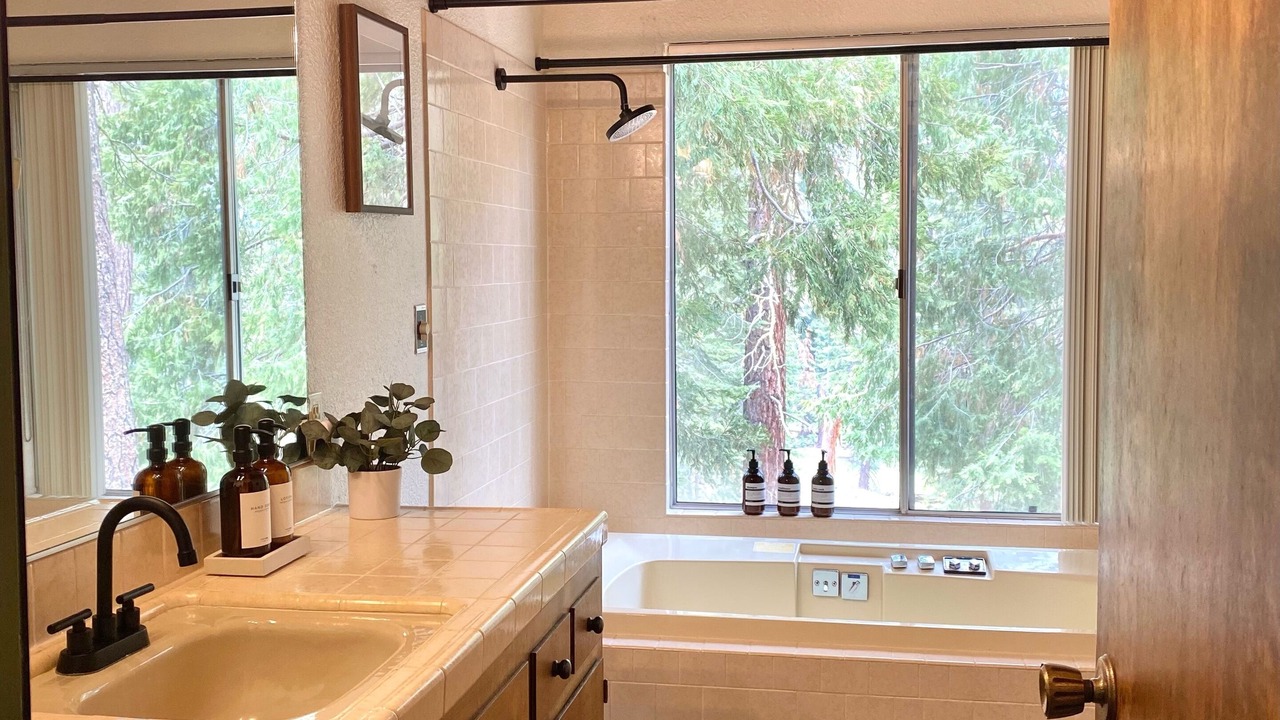 Photo of Bathroom in Ponderosa