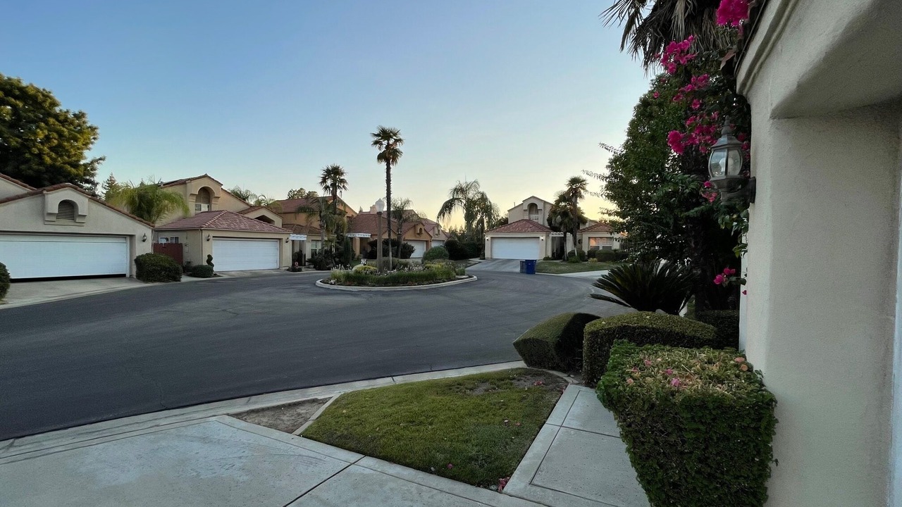 Photo of Outdoor in Raisin