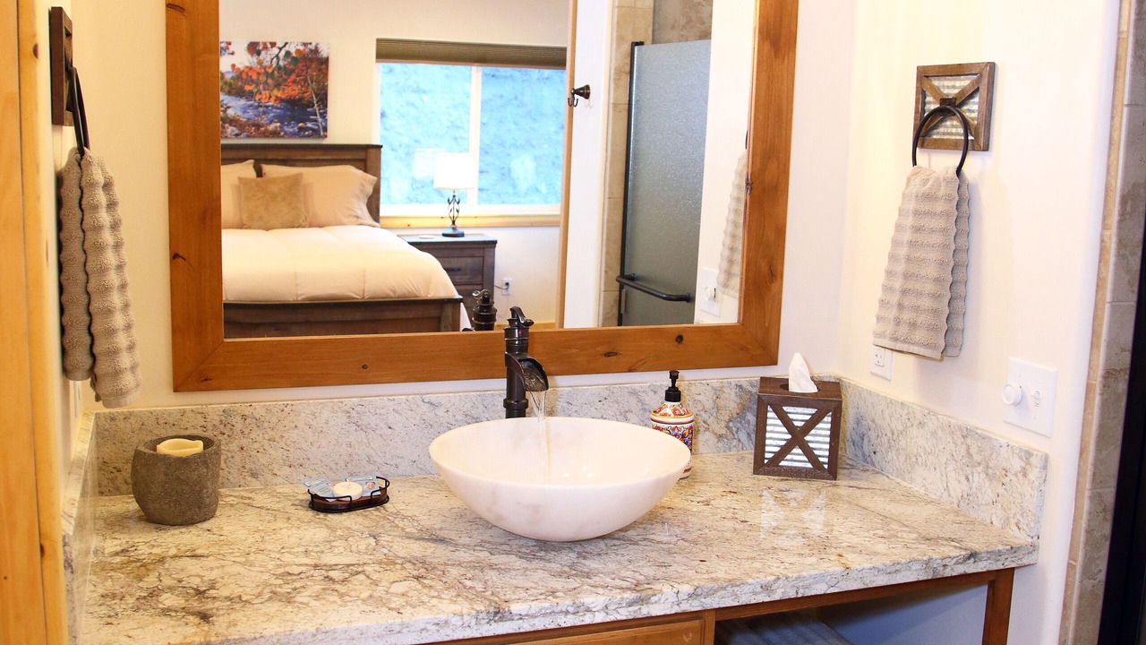 Photo of Bedroom in Three Rivers
