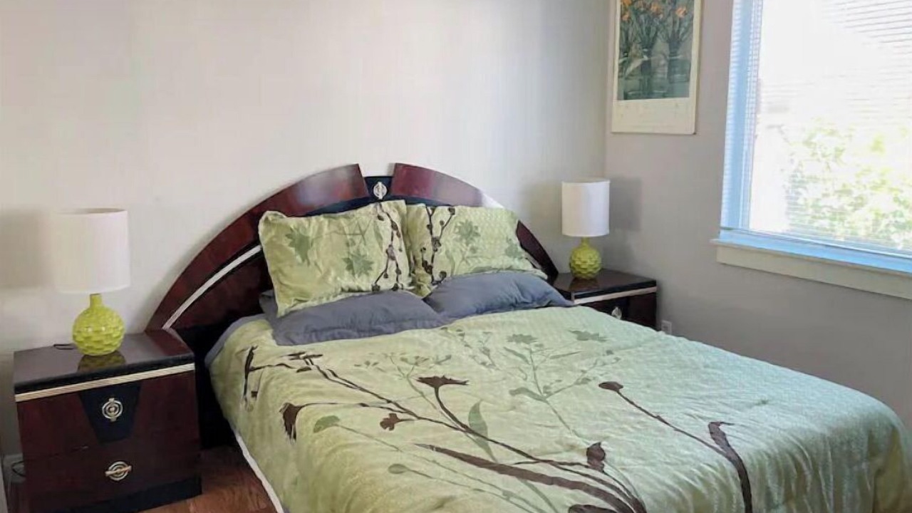 Photo of Bedroom in Estudillo Estates - Glen