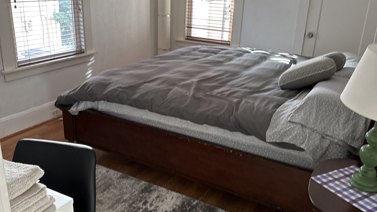 Photo of Bedroom in Estudillo Estates - Glen