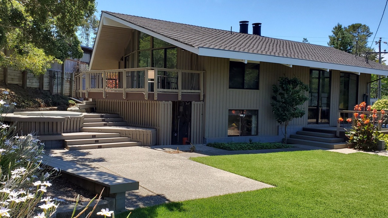 Photo of Outdoor in Highlands-Baywood Park