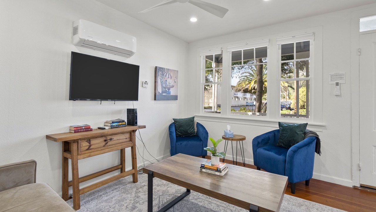 Photo of Livingroom in Napa