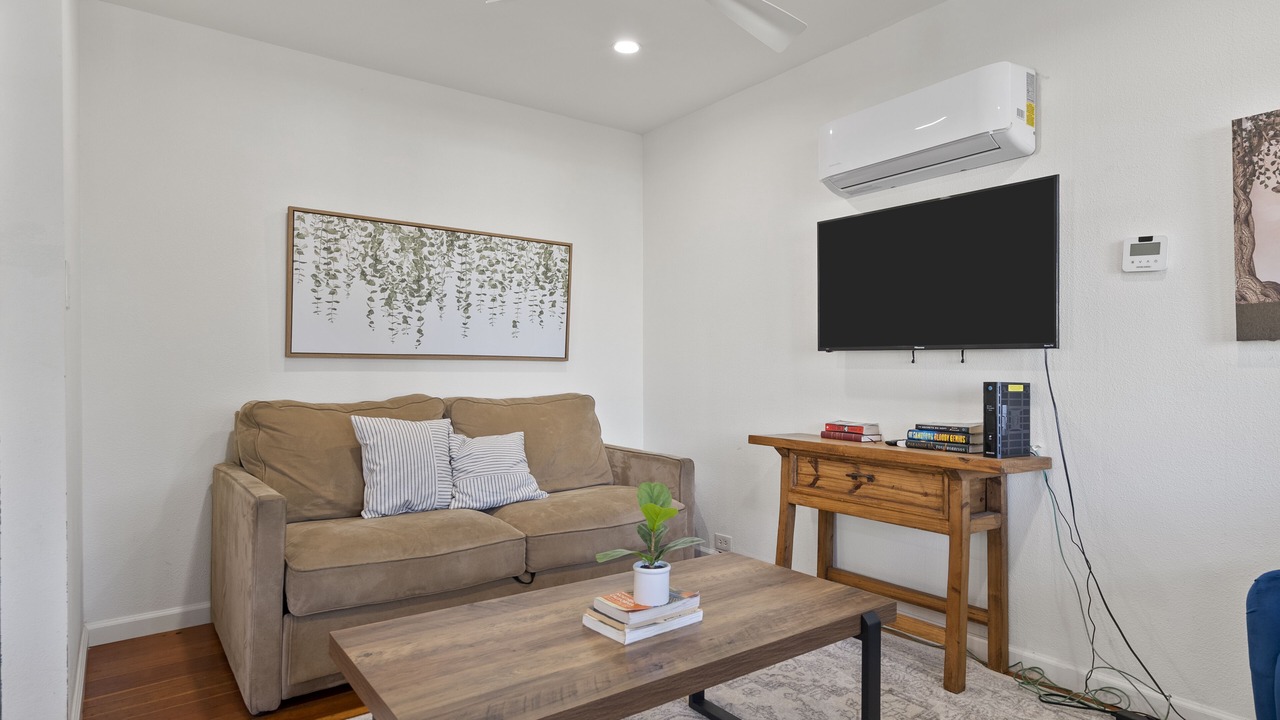 Photo of Livingroom in Napa