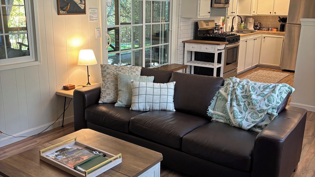 Photo of Livingroom in Springville