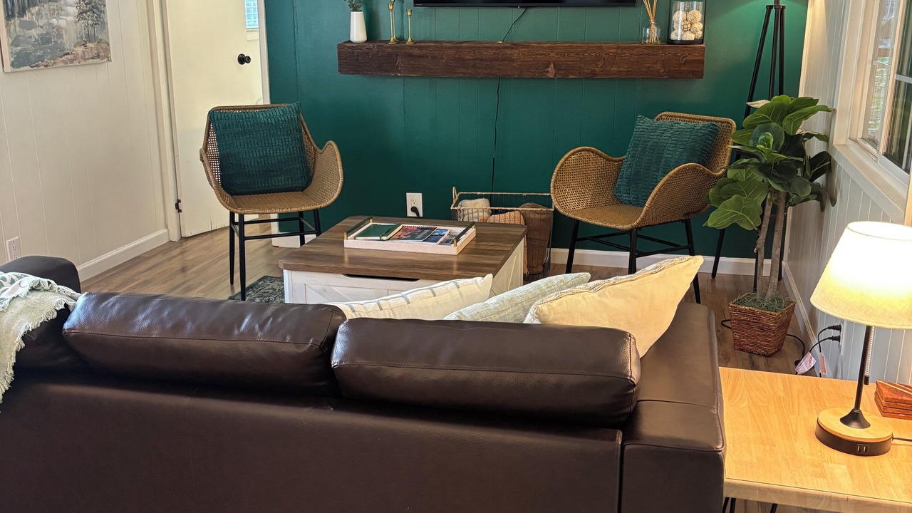 Photo of Livingroom in Springville