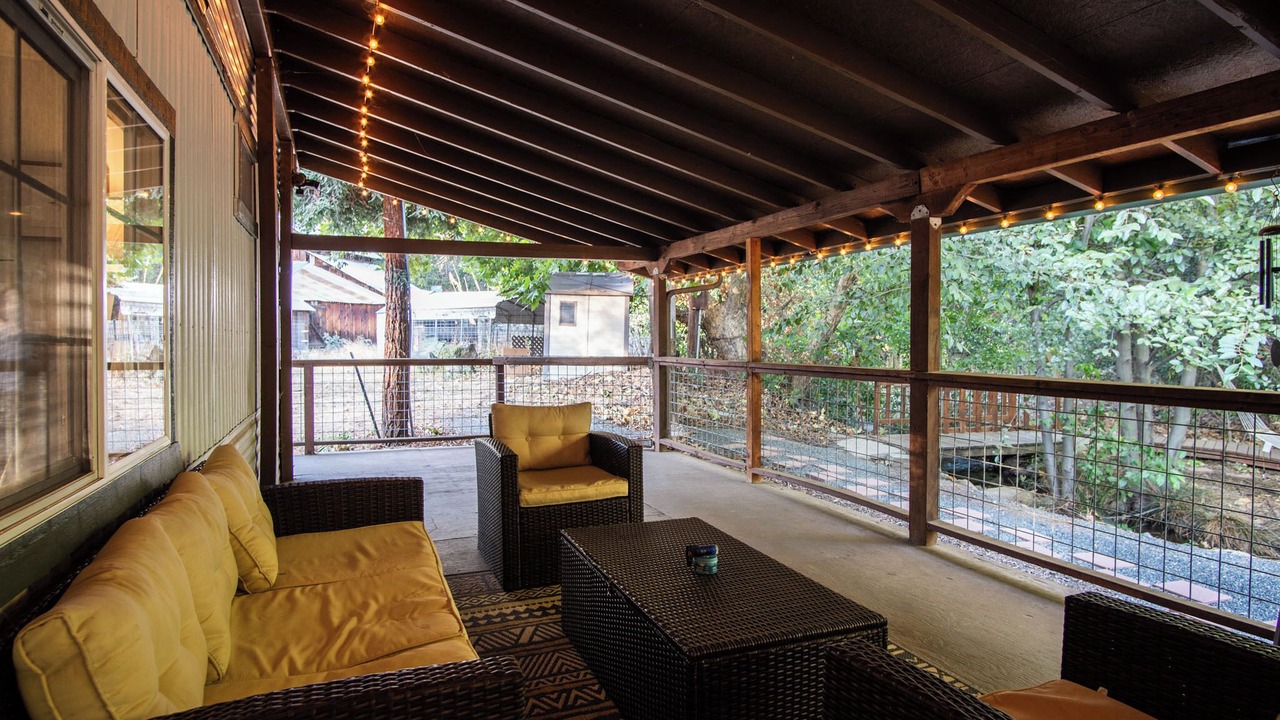 Photo of Patio Balcony in Springville