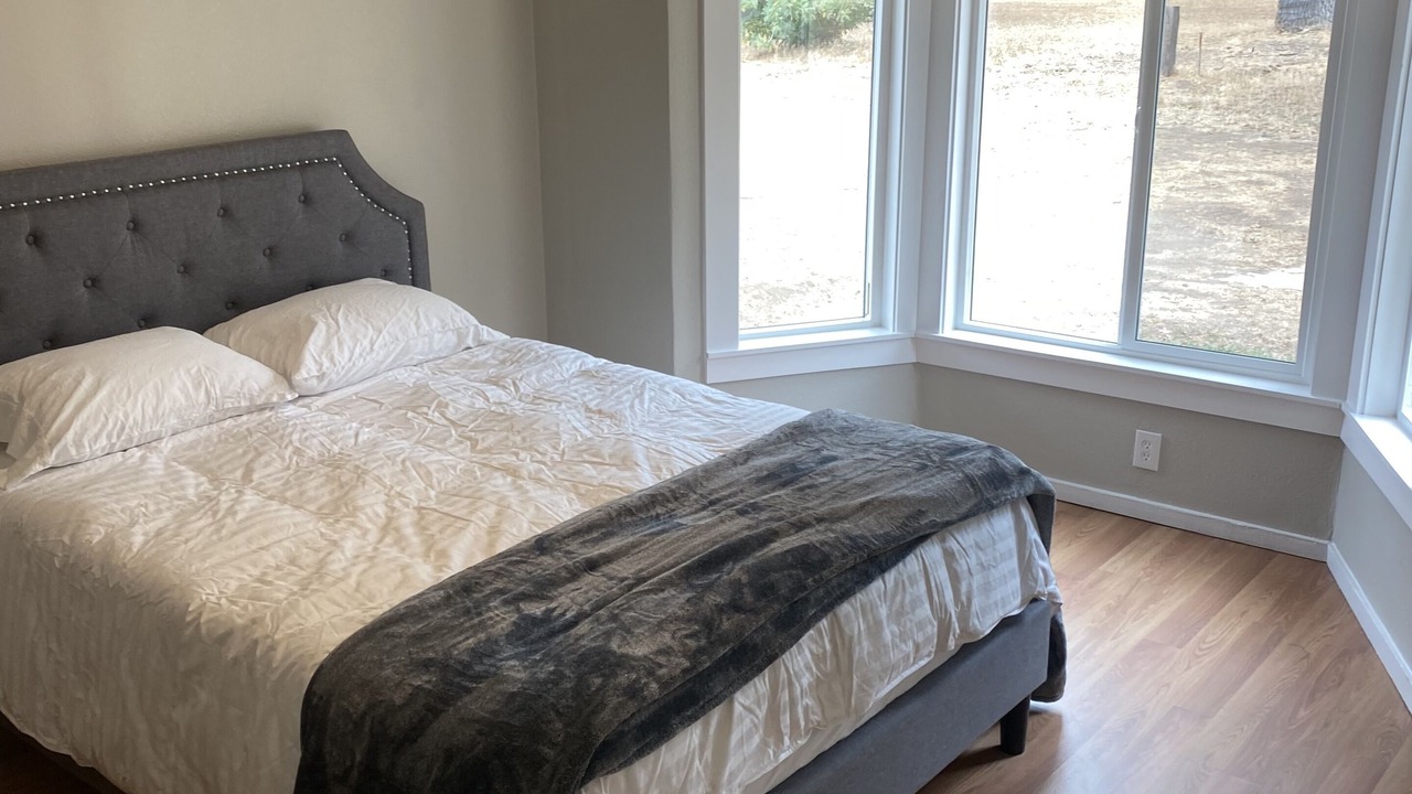 Photo of Bedroom in Oakhurst
