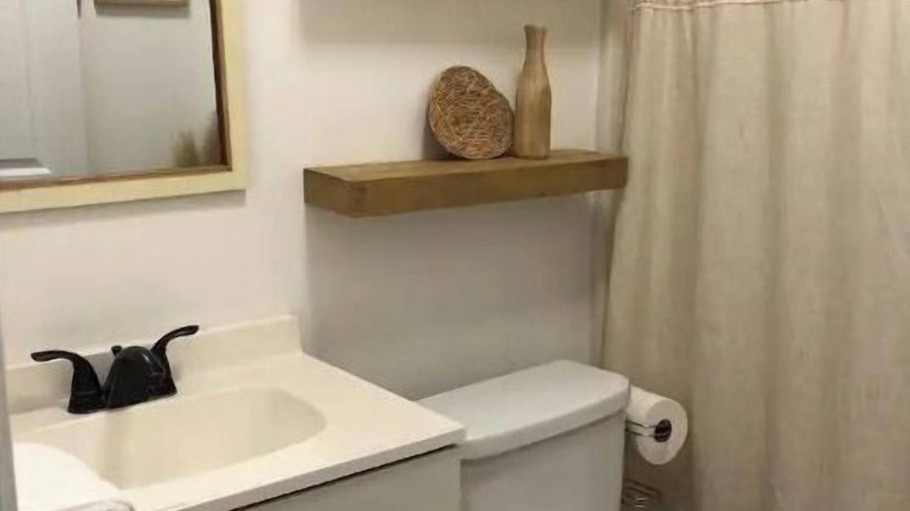 Photo of Bathroom in Visalia