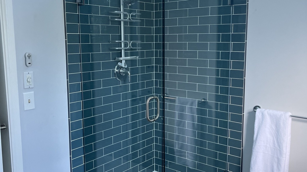 Photo of Bathroom in Linda Mar