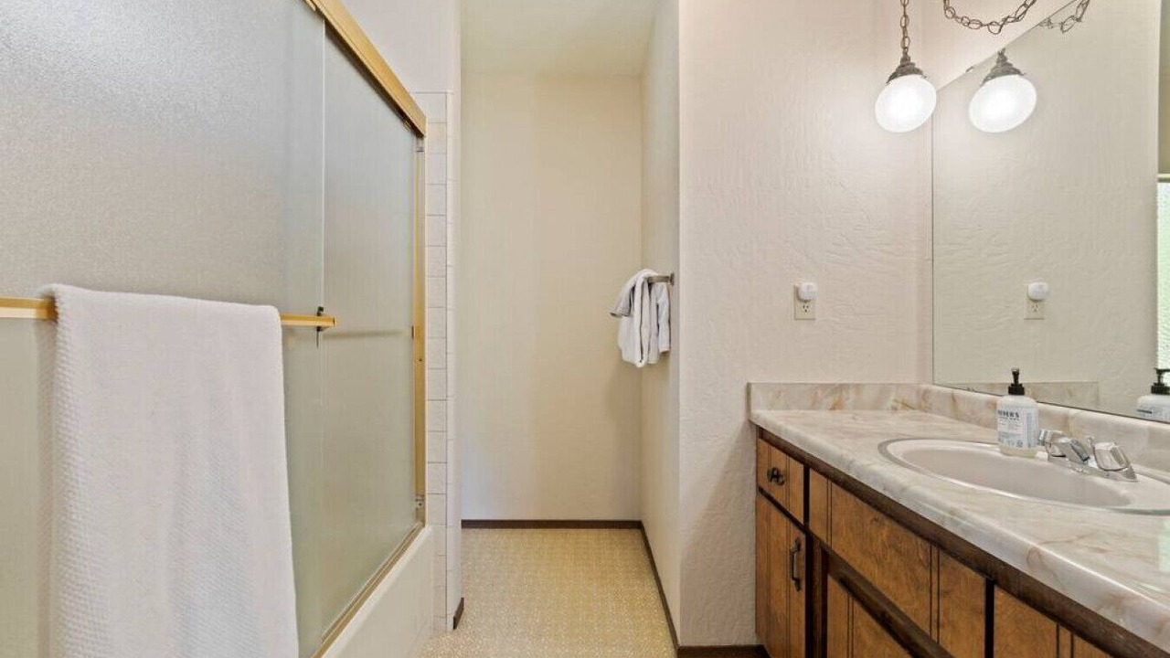 Photo of Bathroom in Twain Harte