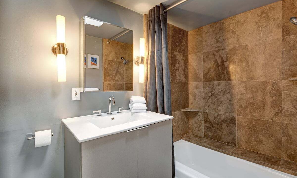 Photo of Bathroom in Desert Park Estates