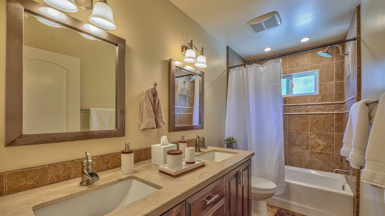Photo of Bathroom in Del Rey Oaks