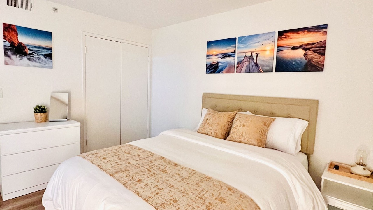 Photo of Bedroom in Del Rey Oaks