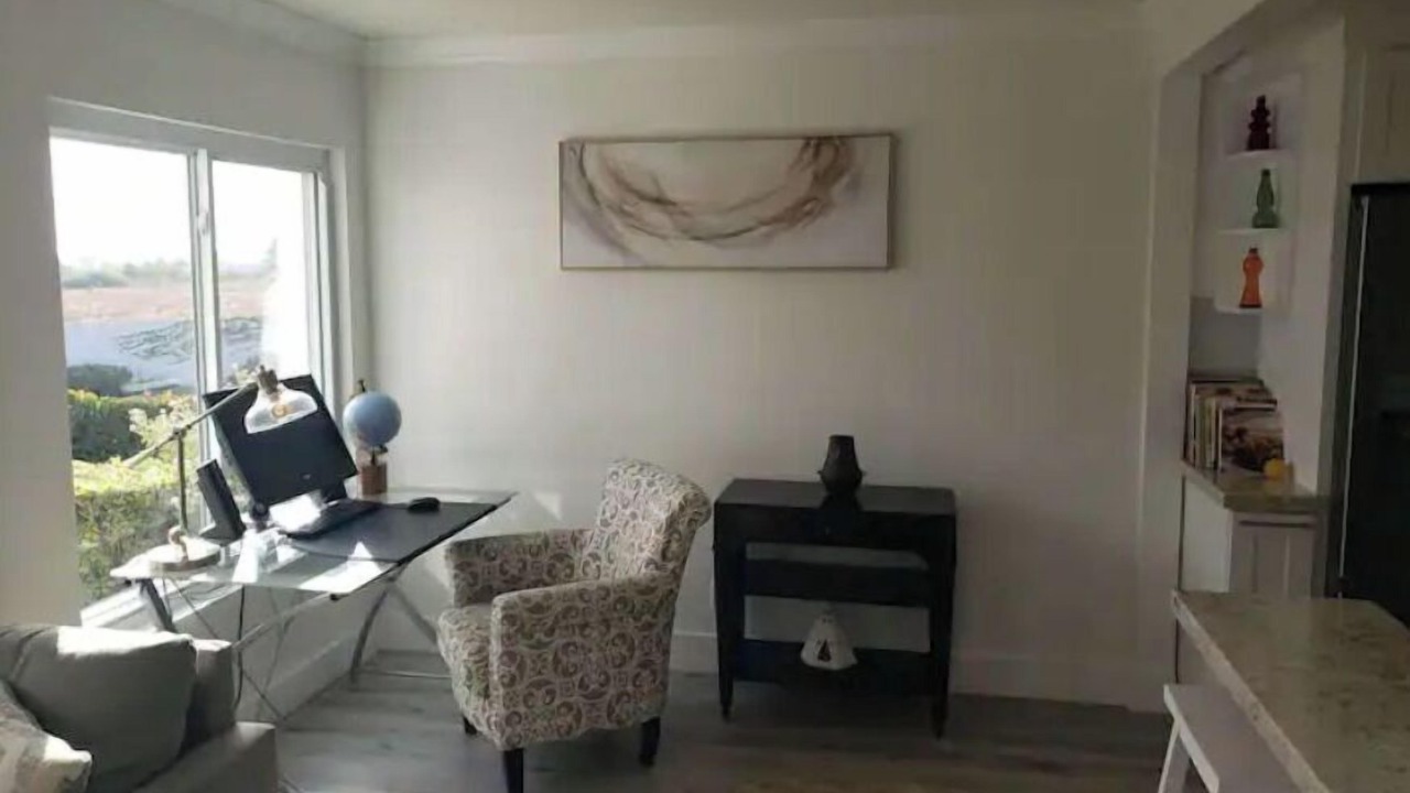 Photo of Livingroom in Marblehead