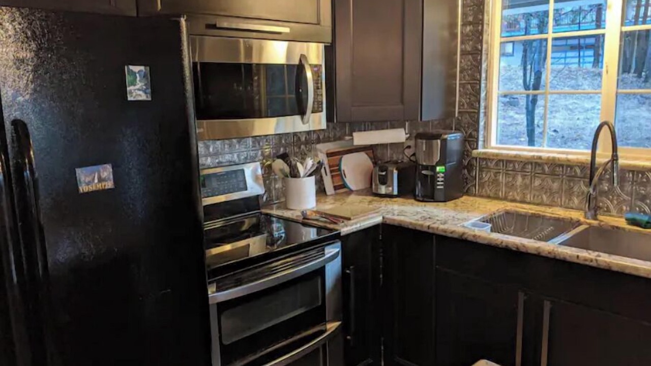 Photo of Kitchen in Groveland