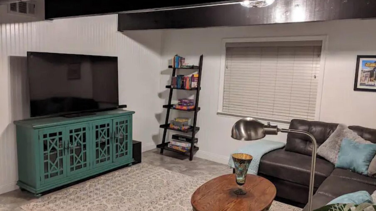 Photo of Livingroom in Groveland
