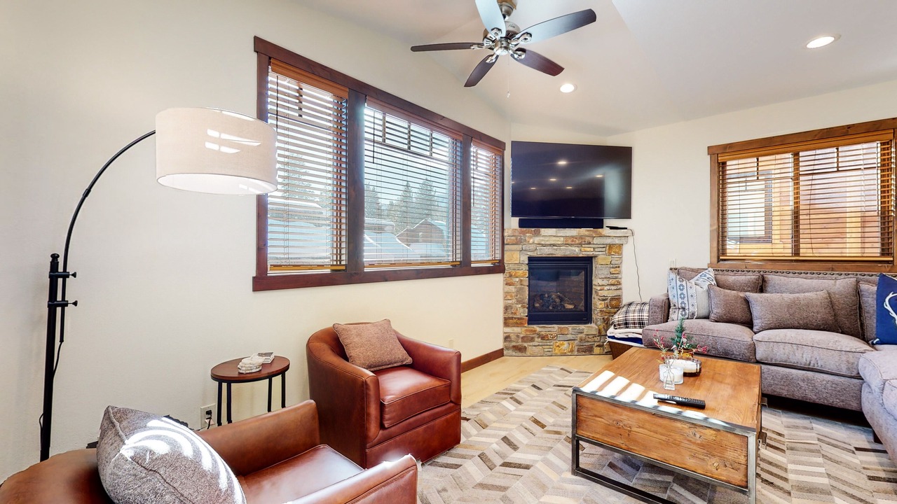 Photo of Livingroom in Mammoth Lakes