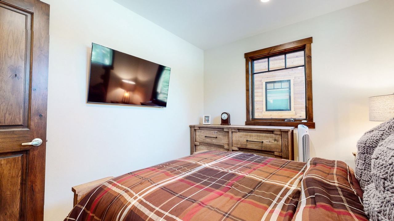 Photo of Bedroom in Mammoth Lakes