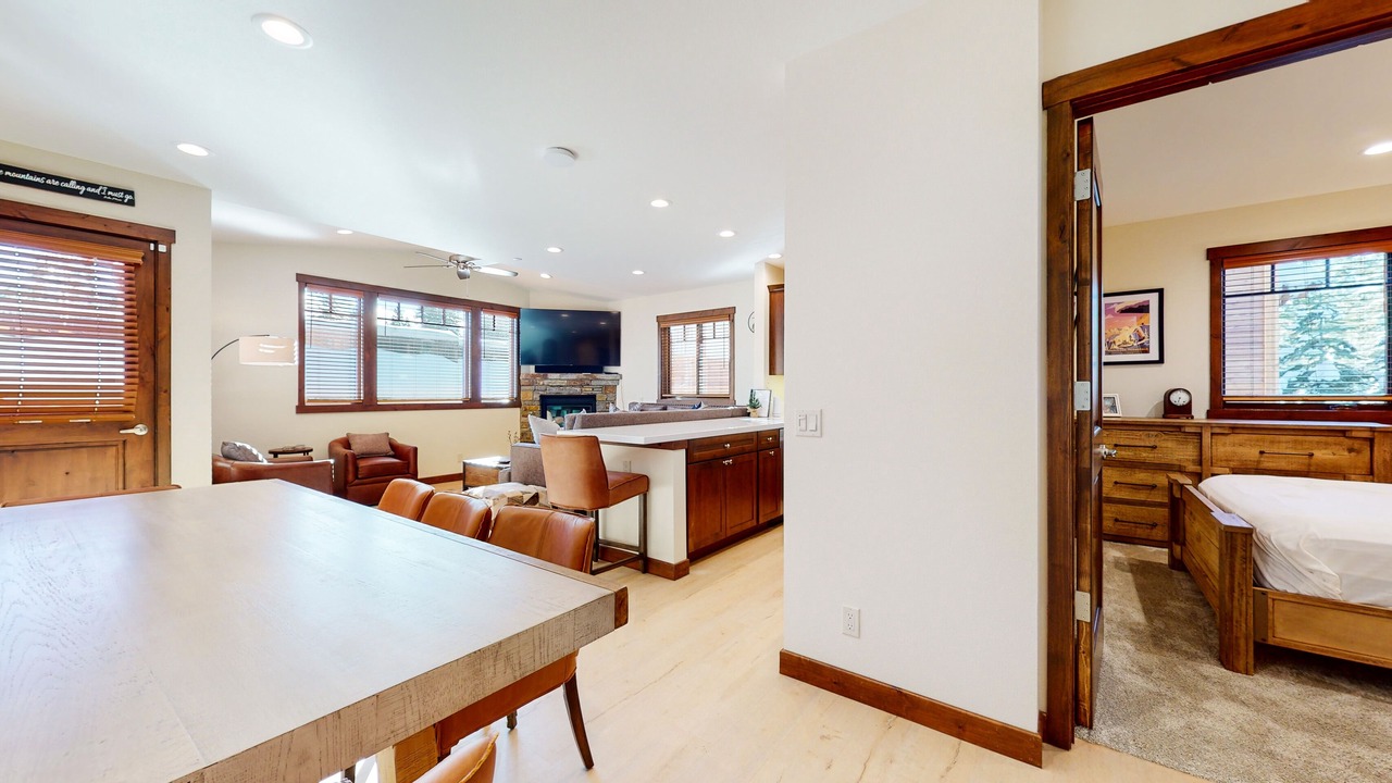 Photo of Bedroom in Mammoth Lakes