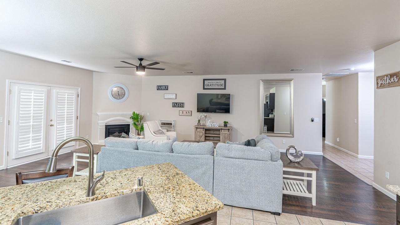 Photo of Livingroom in Selma