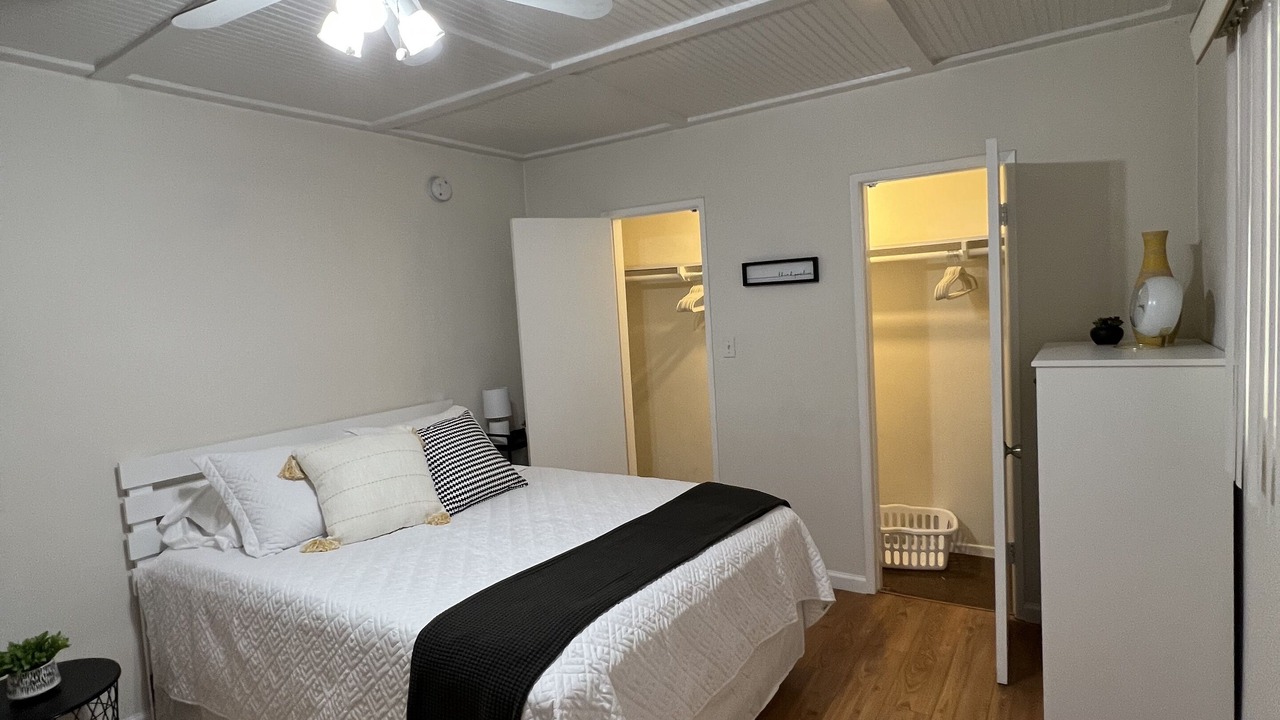 Photo of Bedroom in Beverly Grove