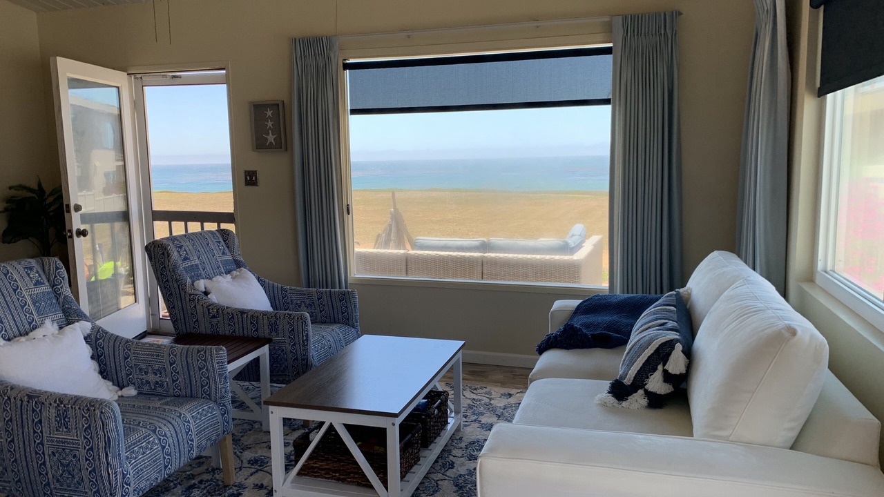 Photo of Livingroom in San Simeon