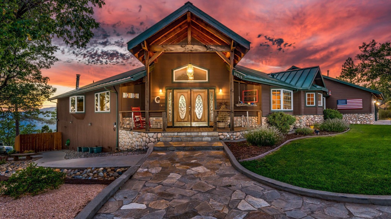 Photo of Outdoor in Oakhurst