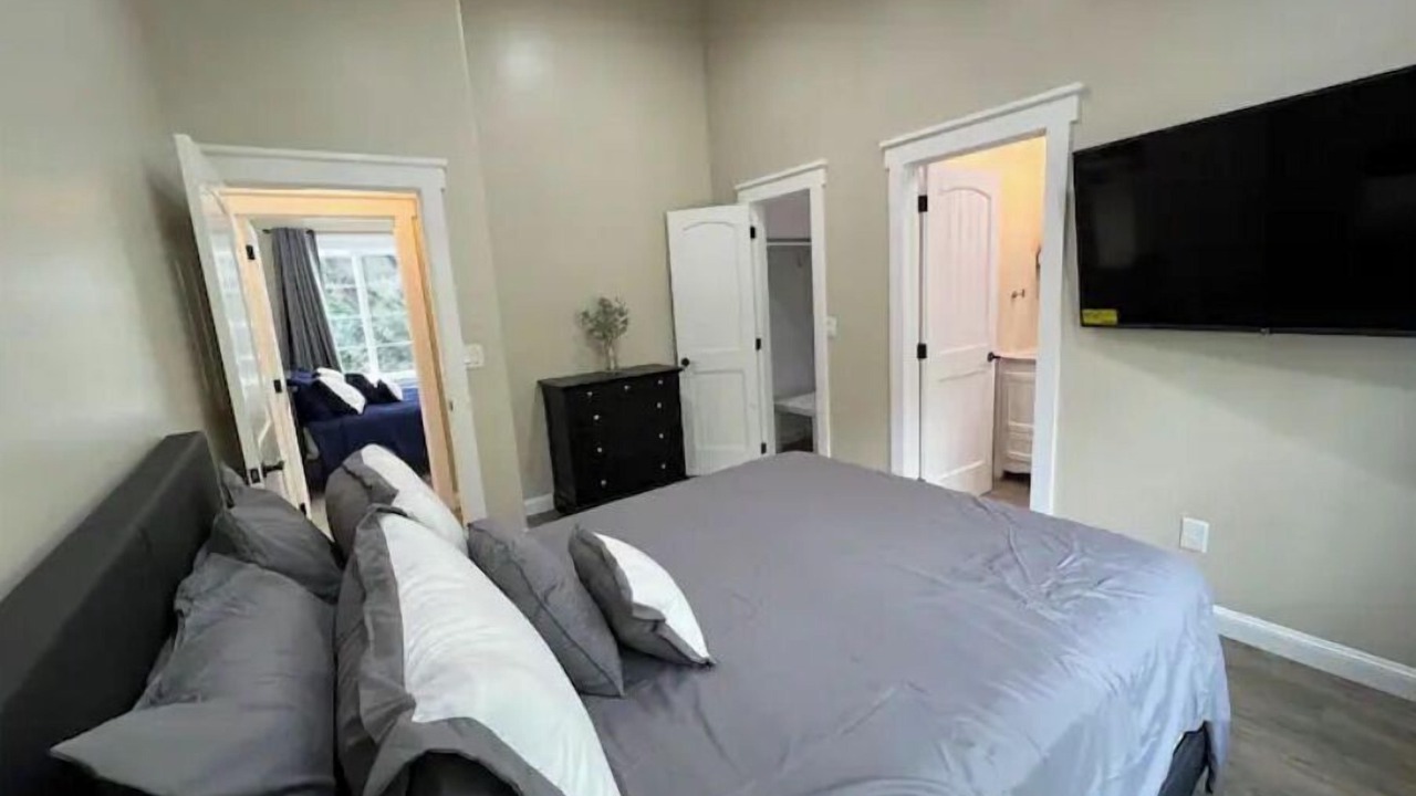 Photo of Bedroom in Alamo