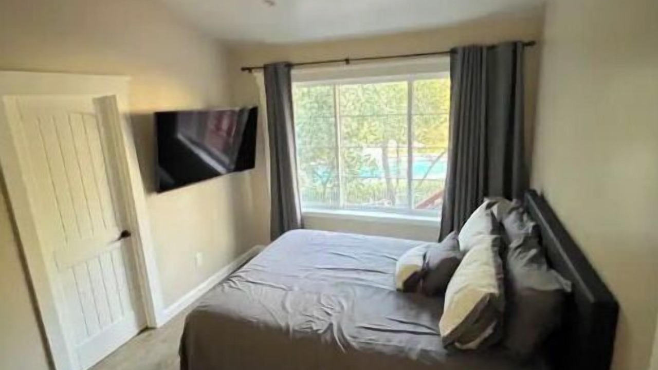 Photo of Bedroom in Alamo