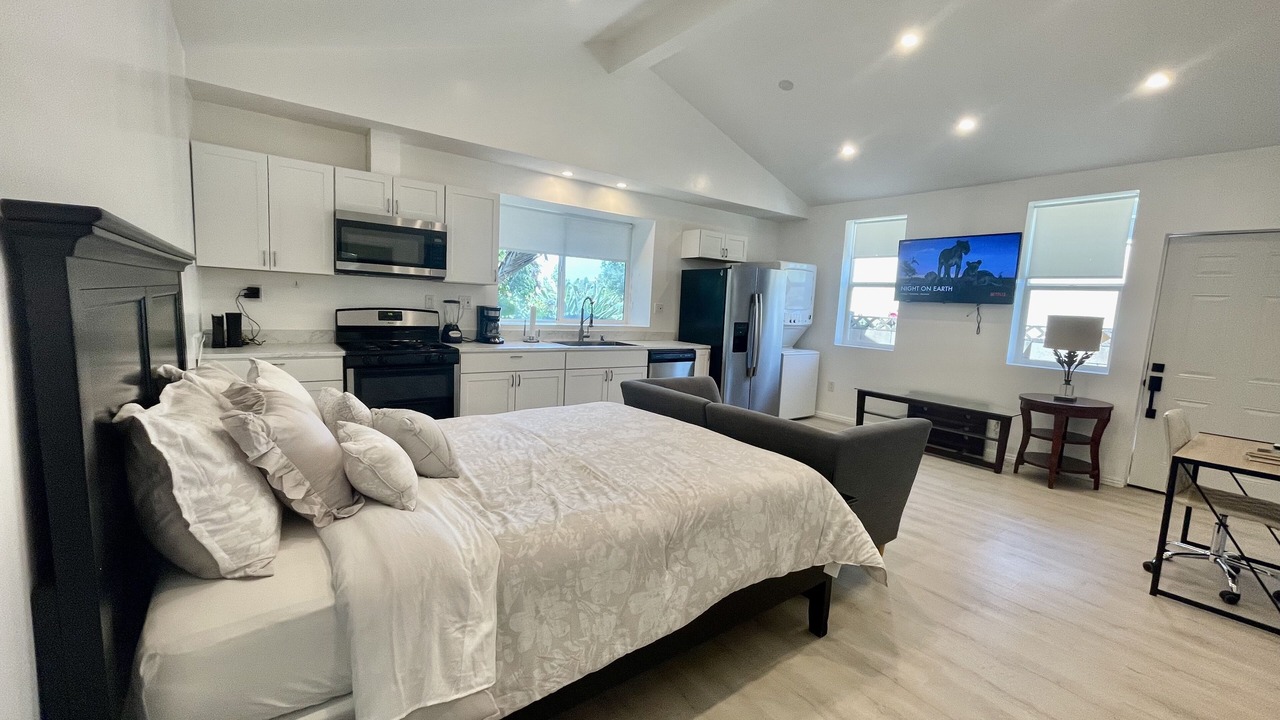Photo of Bedroom in Canoga Park