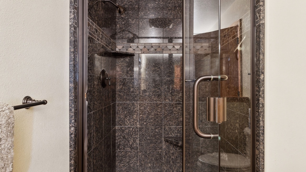 Photo of Bathroom in Groveland