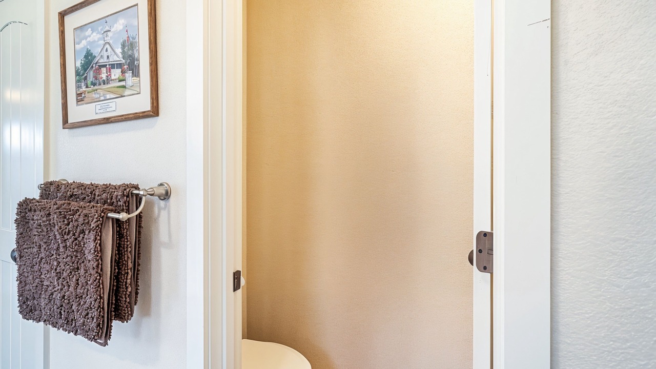 Photo of Bathroom in Groveland