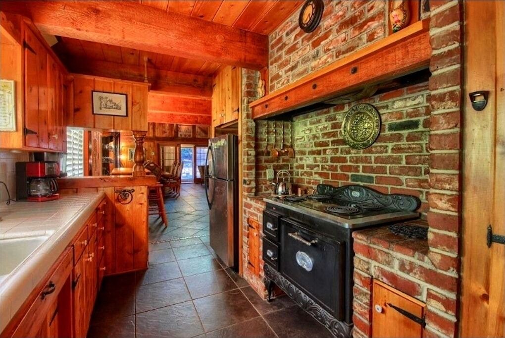 Photo of Kitchen in Oakhurst