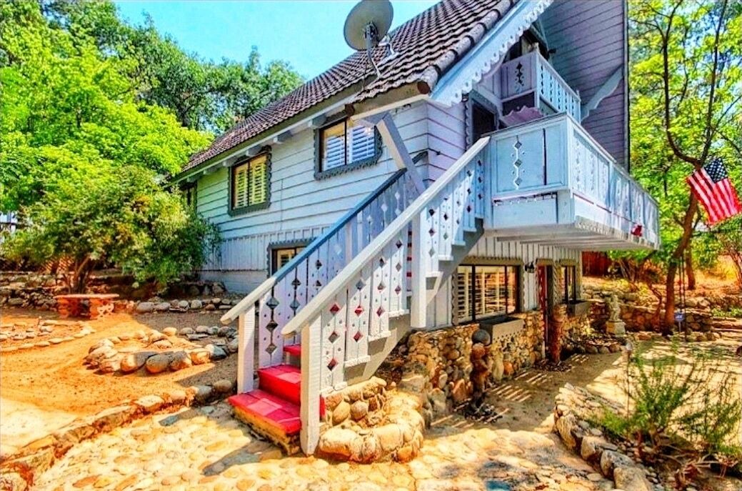 Photo of Outdoor in Oakhurst
