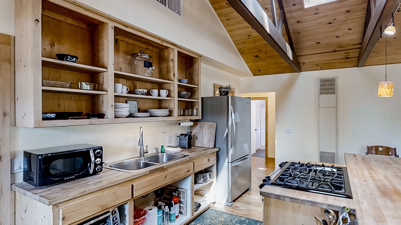 Photo of Kitchen in Cascadel Woods