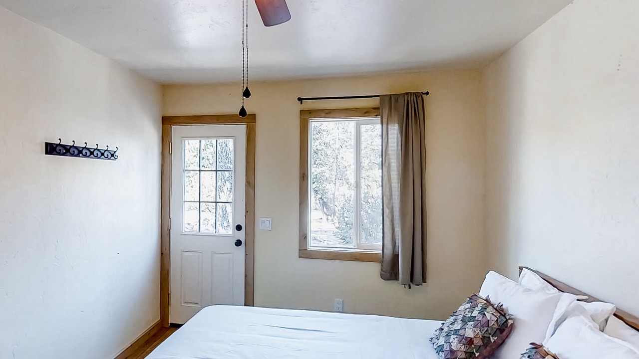 Photo of Bedroom in Cascadel Woods
