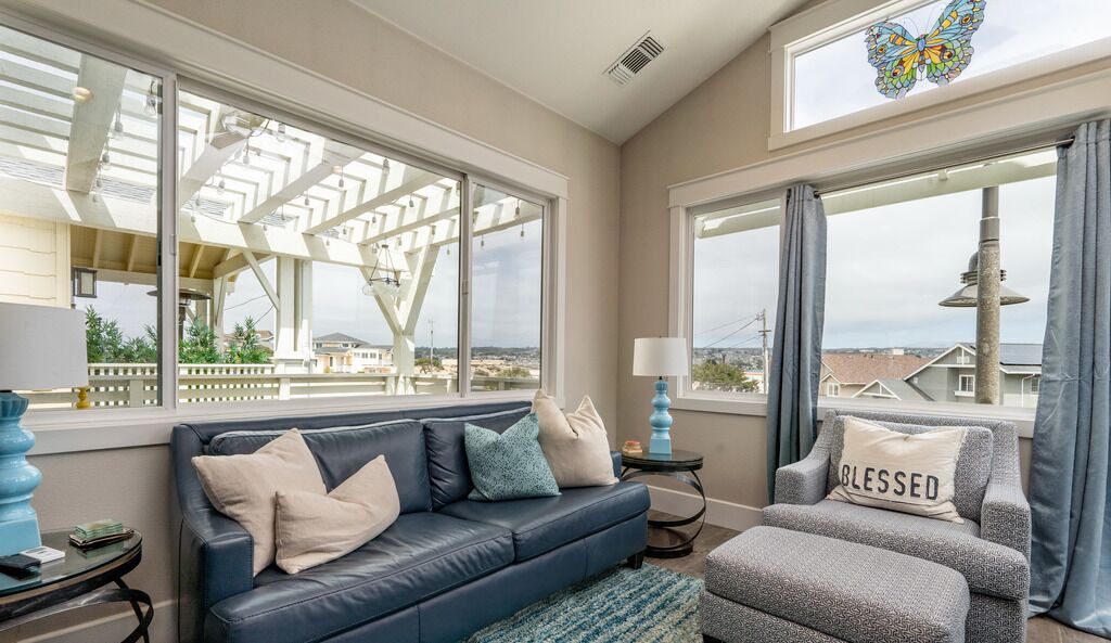 Photo of Livingroom in Sand City